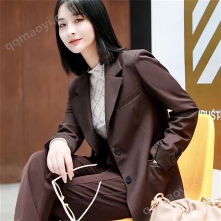 真情告白&櫻內(nèi)23年春裝 一線時(shí)尚女裝品牌 實(shí)體直播貨源供應(yīng)鏈